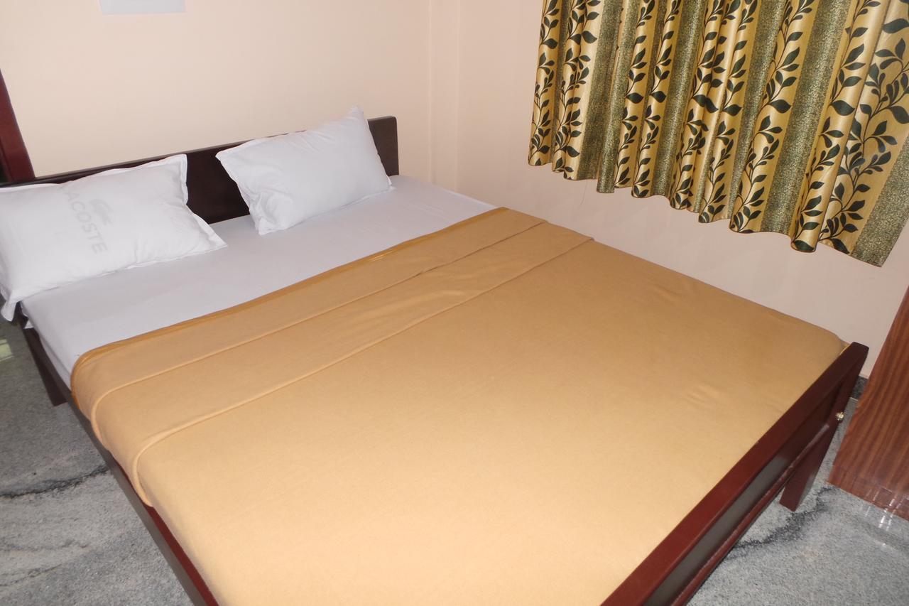 Iroomz Sri Vinayaka Comfort Virajpet Ngoại thất bức ảnh