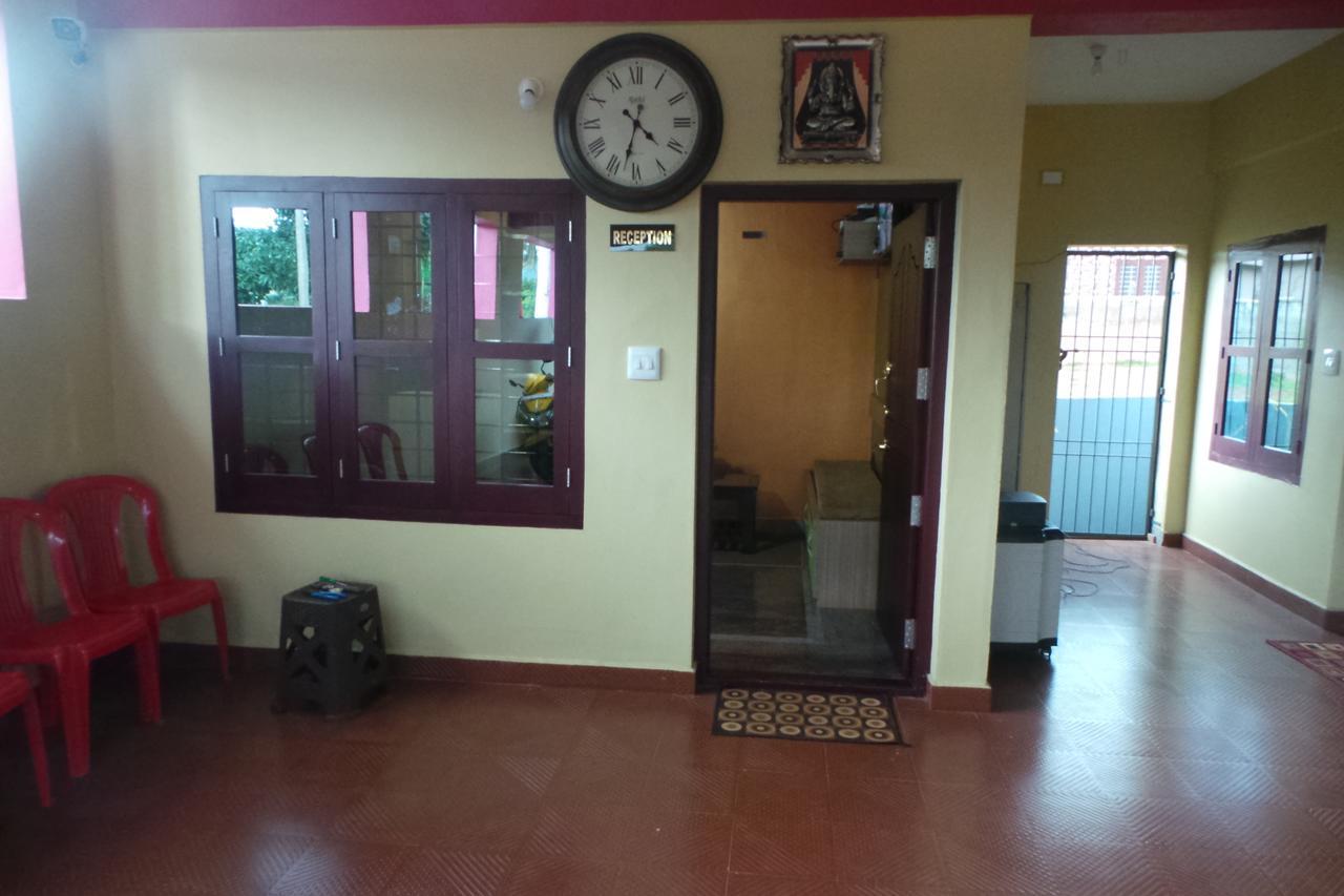 Iroomz Sri Vinayaka Comfort Virajpet Ngoại thất bức ảnh