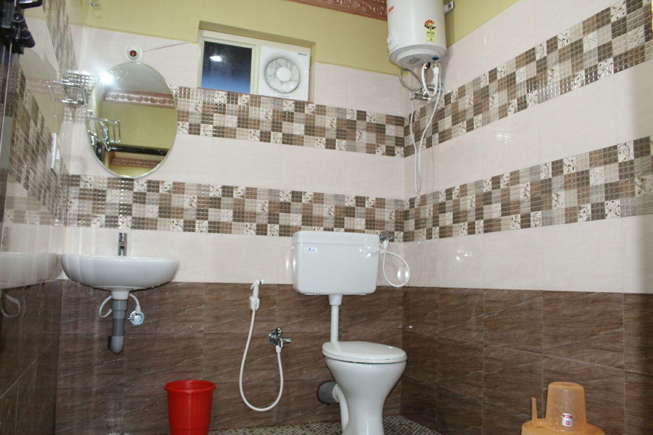 Iroomz Sri Vinayaka Comfort Virajpet Ngoại thất bức ảnh